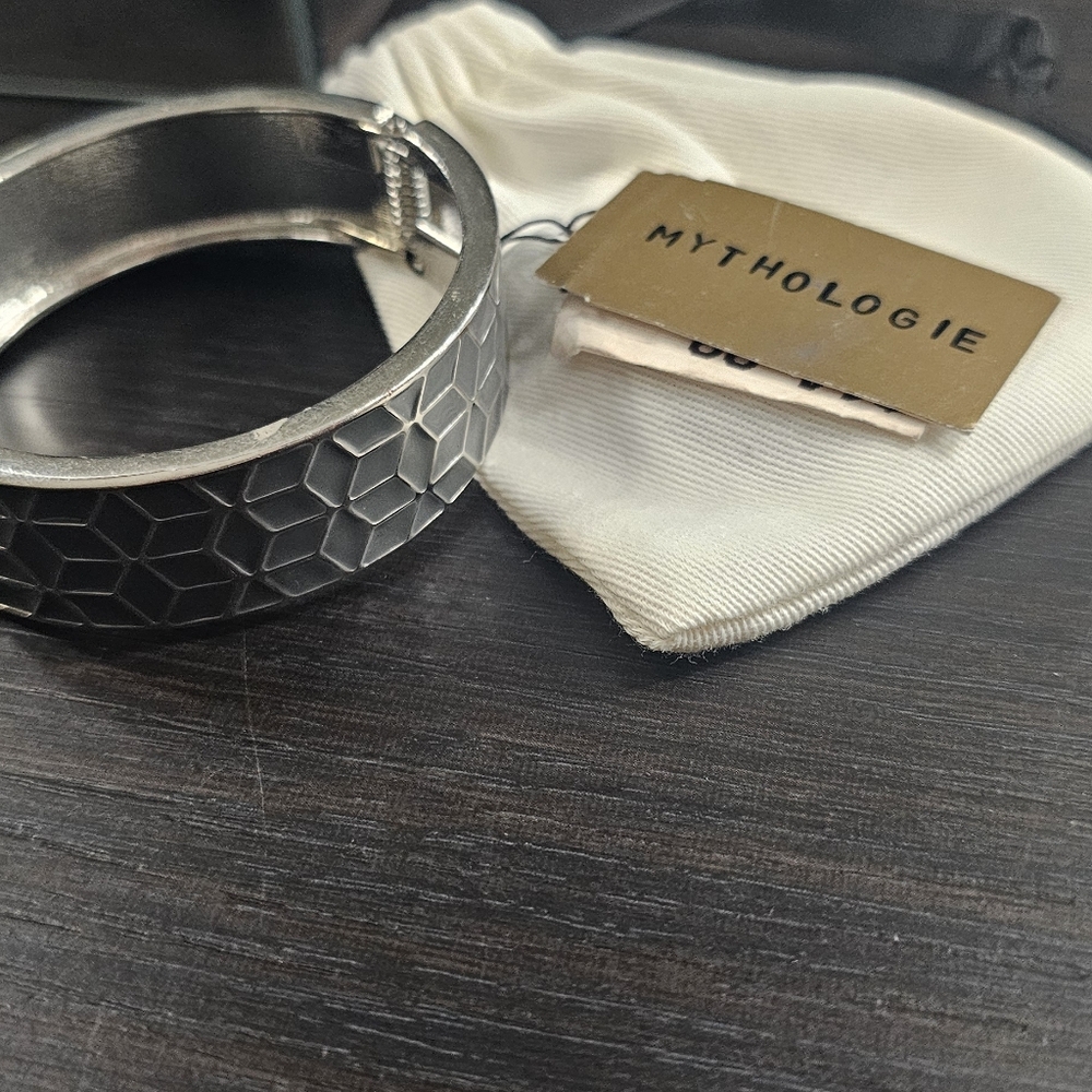 NWT Mythologie Geometric Silver and Gray Bracelet